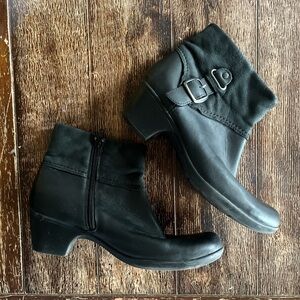 Clarks ankle boots with buckle strap detail, sz 10